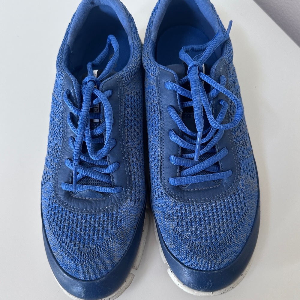 Ecco Blue Athletic Sneakers Sz 39